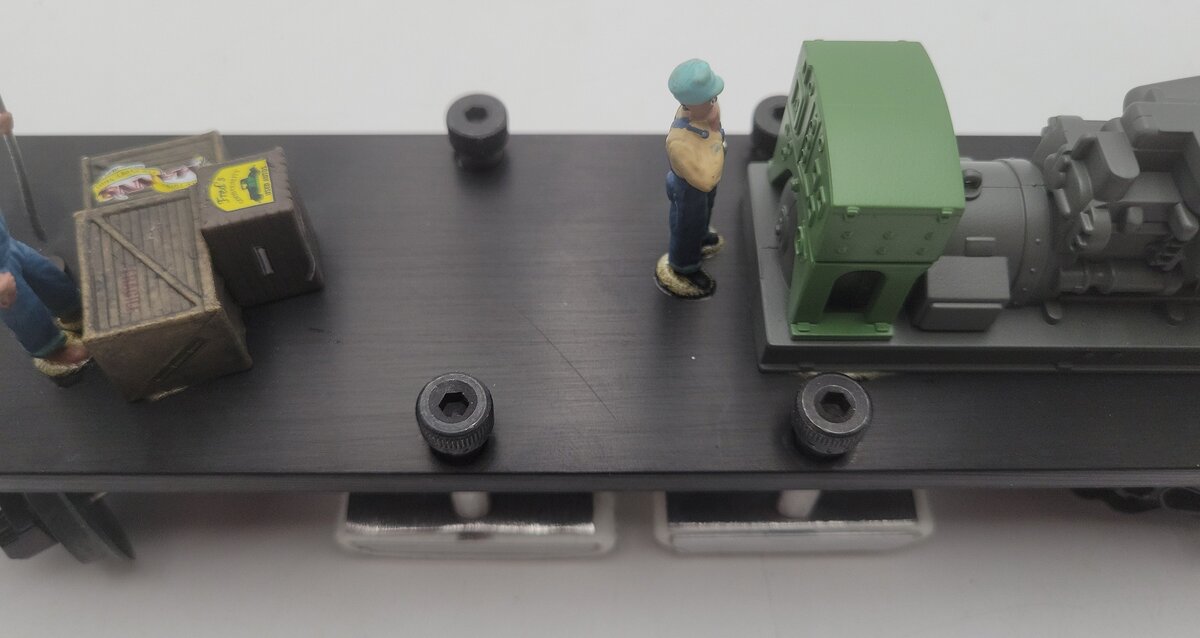 NorthEast Trains O Gauge Track Cleaner Car (Large Grey Generator) (3Rail) VG
