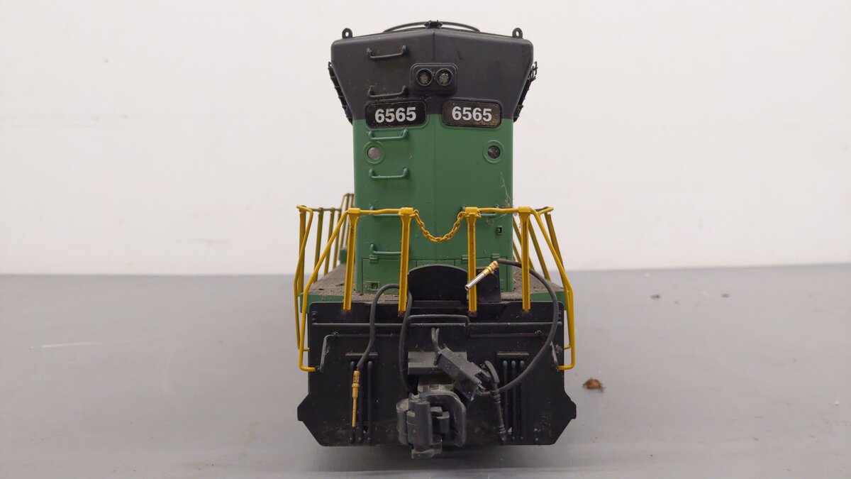 Aristo-Craft 22411 G Burlington Northern SD40-2 Diesel Locomotive #6565 VG