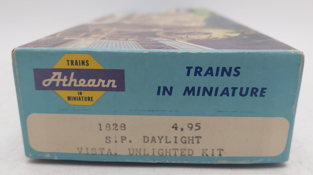 Athearn 1828 HO Scale Southern Pacific Daylight Vista Dome Unlighted Car EX/Box