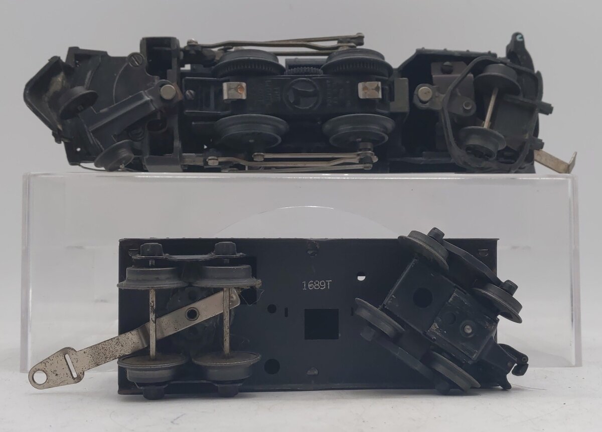 Lionel 1664 Vintage O Prewar Steam Locomotive with Tender #1689T VG