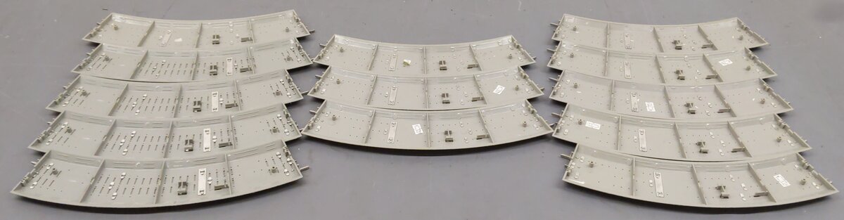 Lionel 6-12015 FasTrack O36 45-Degree Curved Track (13) EX