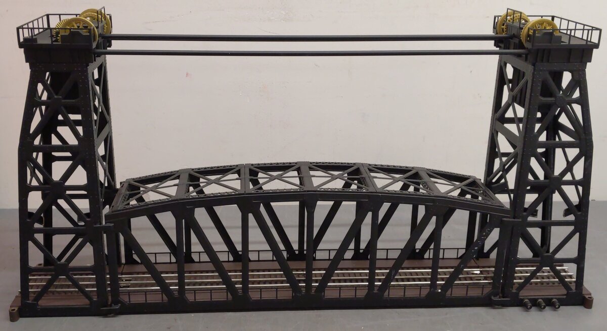 Lionel 6-14167 O Gauge Operating Lift Bridge #213 EX/Box – Trainz