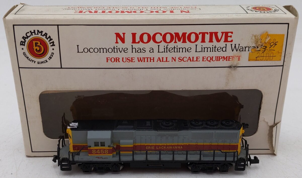 Bachmann 0612 N Scale Lackawanna GP-50 Diesel Locomotive #8458 EX
