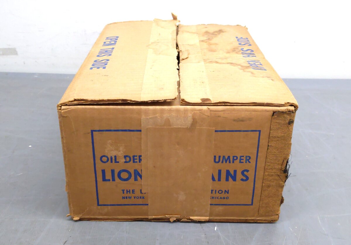 Lionel 455 Vintage O Operating Oil Derrick and Pumper VG/Box