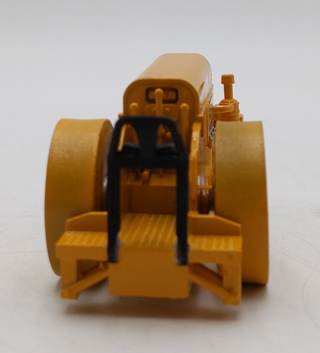 1:50 Scale Galion Chief Roll-O-Matic 3 Drum Breakdown Roller VG
