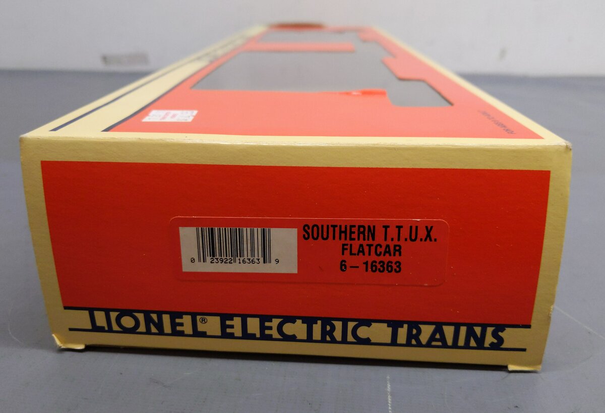 Lionel 6-16363 O Gauge Southern TTUX Flatcar w/ Trailers LN/Box