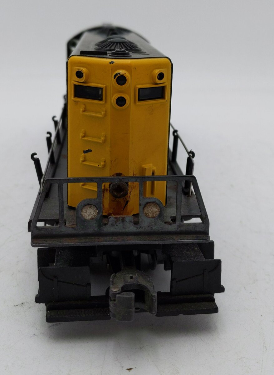 Lionel 6-8250 O Gauge Santa Fe GP9 Powered Diesel Engine #8250 VG