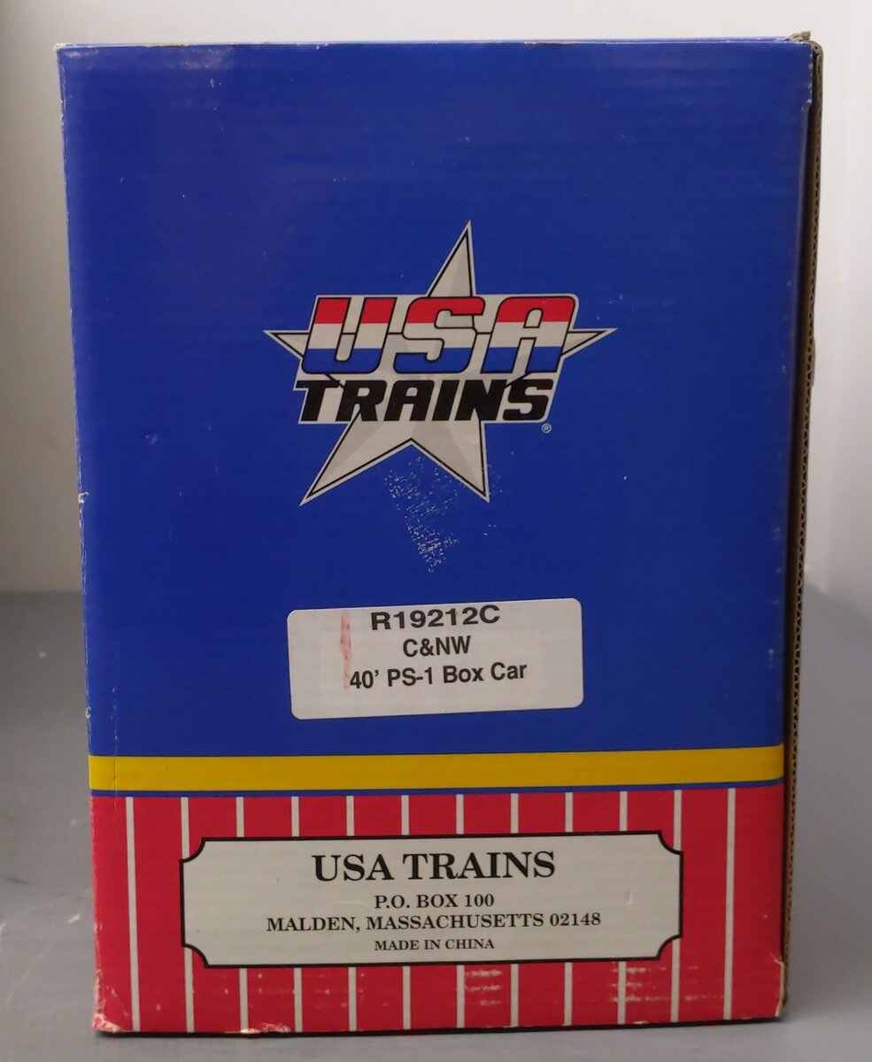 USA Trains 19212C G Chicago & North Western PS-1 Boxcar (Metal Wheels) VG/Box