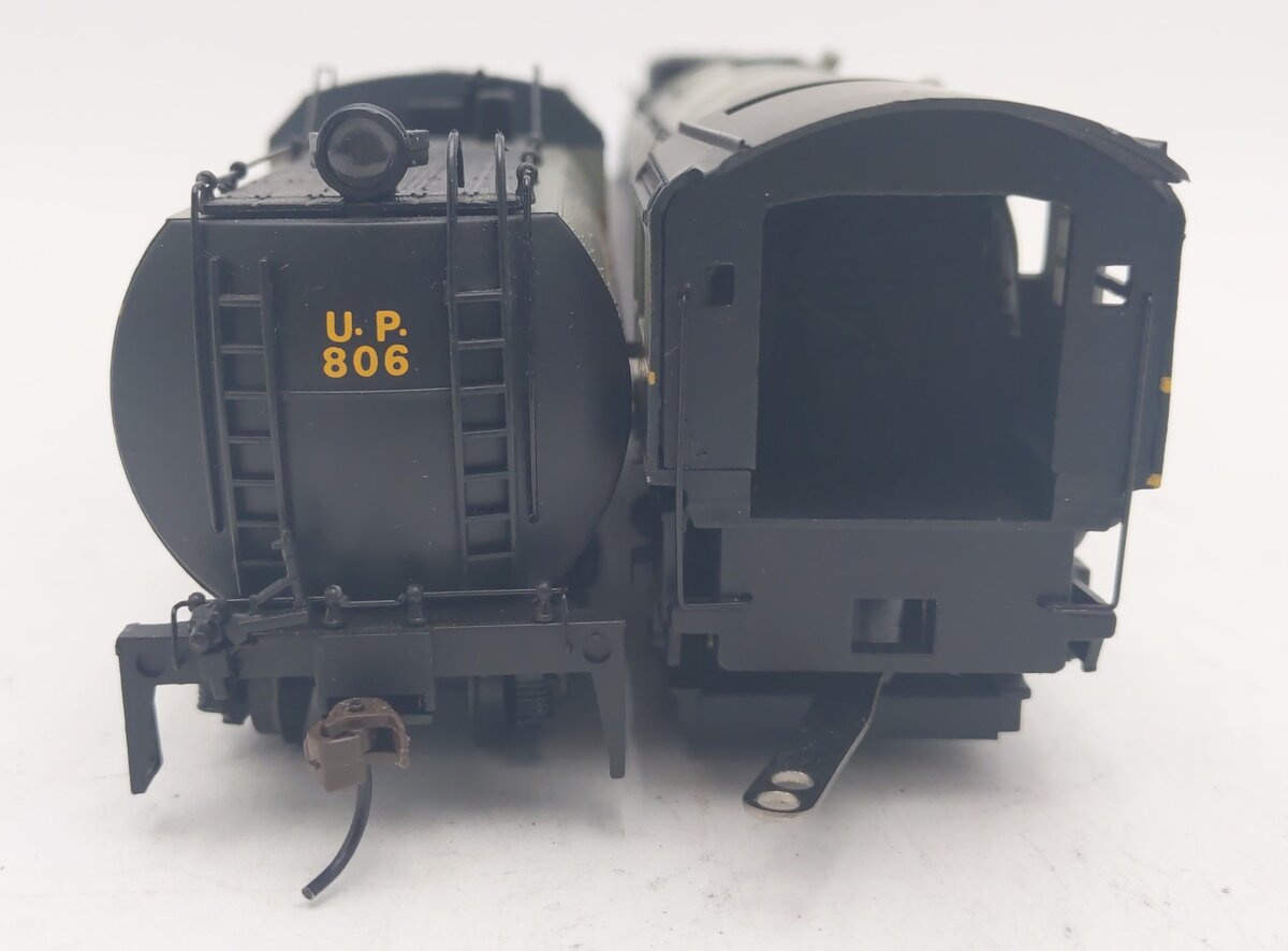 Bachmann 806 HO Union Pacific 4-8-4 Overland Steam Locomotive & Tender #806 EX