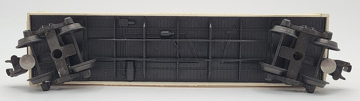 Lionel 6-9802 O Gauge Miller High Life Reefer Car #9802 EX