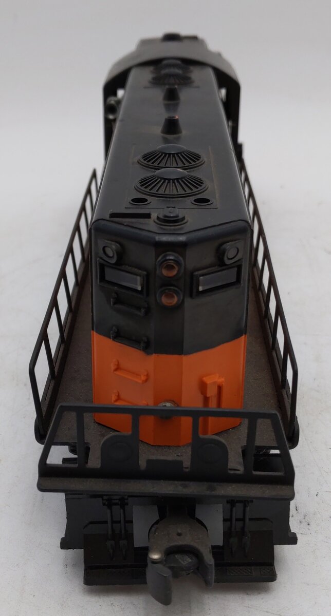 Lionel 2338 Vintage O Gauge Milwaukee Road Powered GP-7 Diesel Locomotive EX