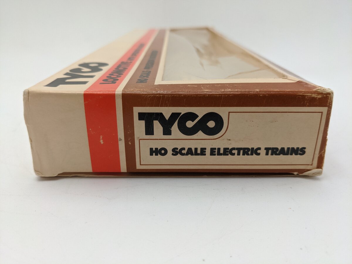 Tyco 245-22 HO Scale Santa Fe 2-8-0 Locomotive & Tender #638 EX/Box