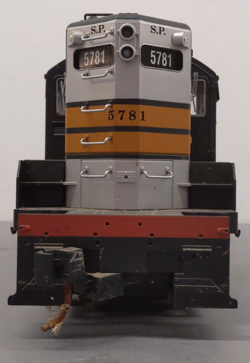 USA Trains 22217 G Southern Pacific GP-9 Diesel Locomotive #5781 VG