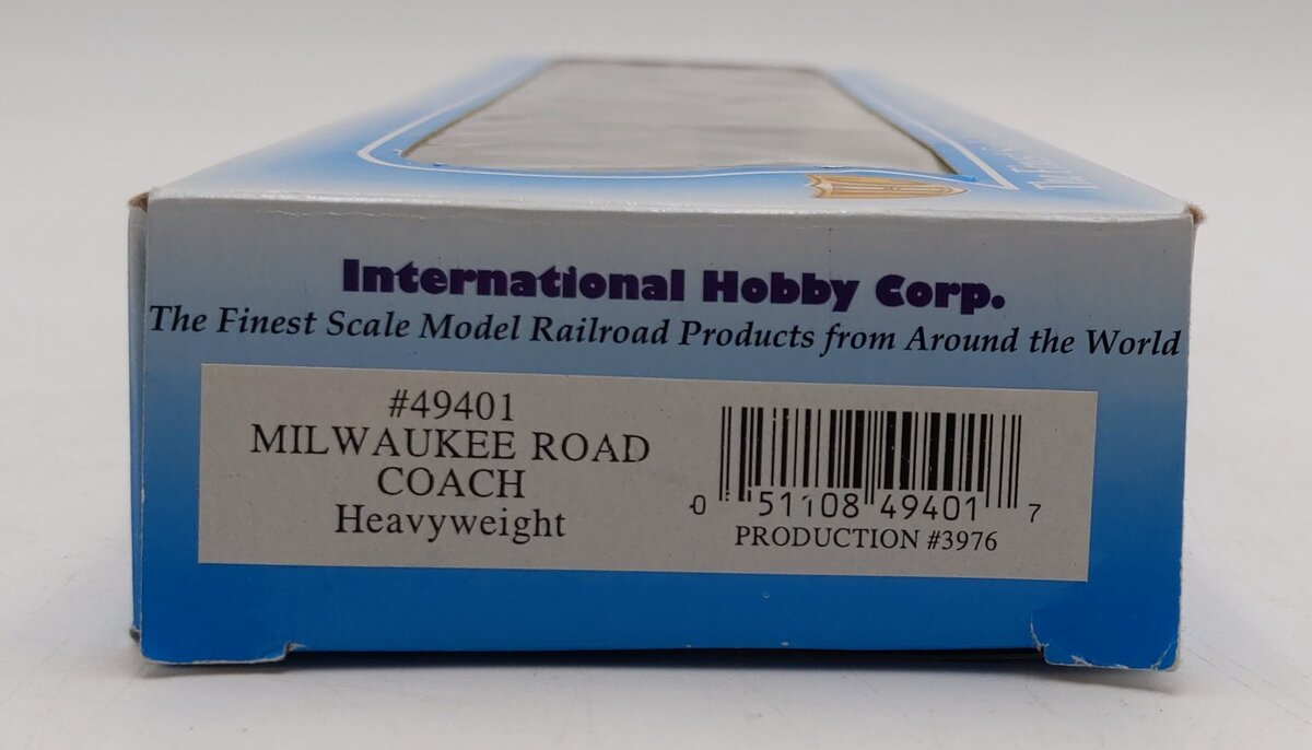 IHC 49401 HO Scale Milwaukee Road Heavyweight Coach
