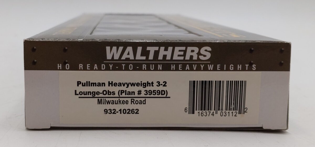 Walthers 932-10262 HO Milwaukee Road Pullman-Heavyweight 3-2 Lounge-Obs Car LN/Box