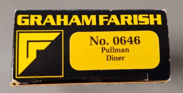 Graham Farish 0646 N Scale Brown & Cream Pullman Dining Coach Car EX/Box