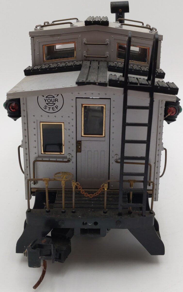 Aristo-Craft 42102 G Scale Burlington Illuminated Caboose w/Metal Wheels