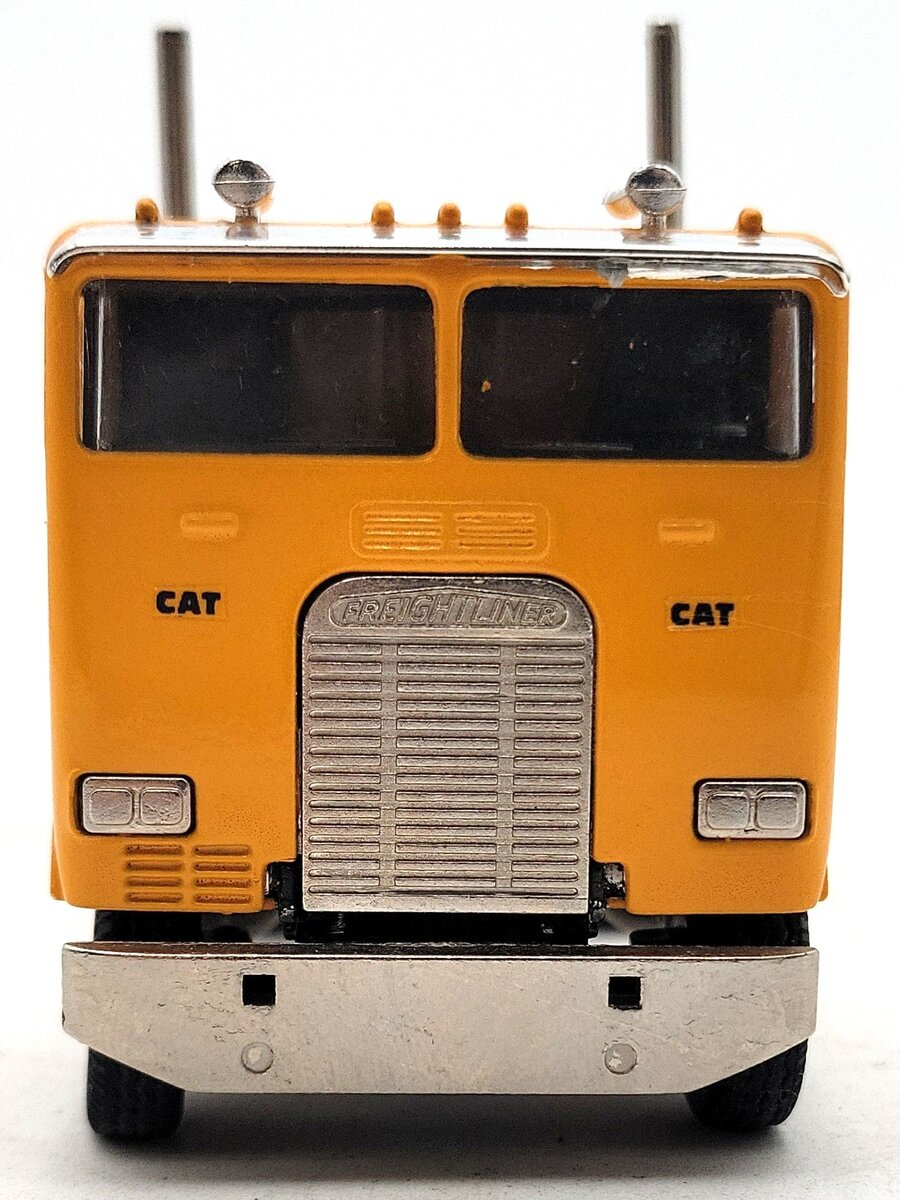 Conrad 1:50 Caterpillar Lowboy Freightliner LN