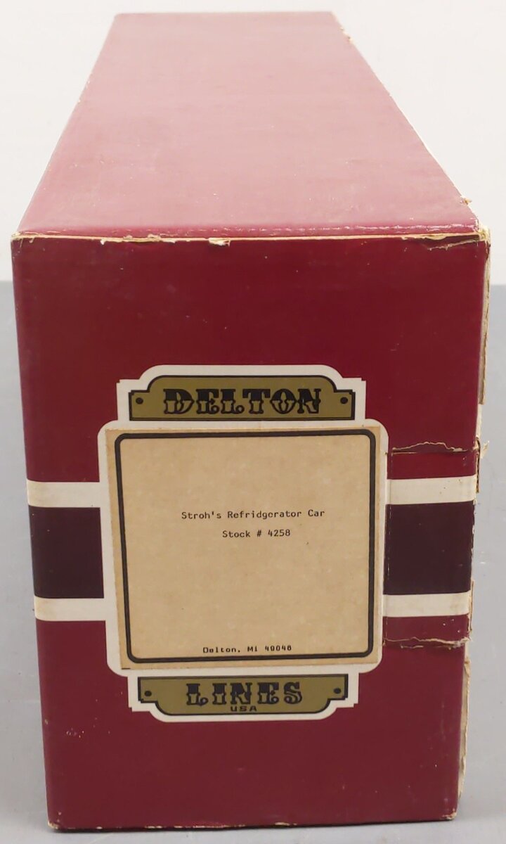 Delton 4258 G Scale Stroh's "America's Fire Brewed Beer" Refrigerator Car/Box