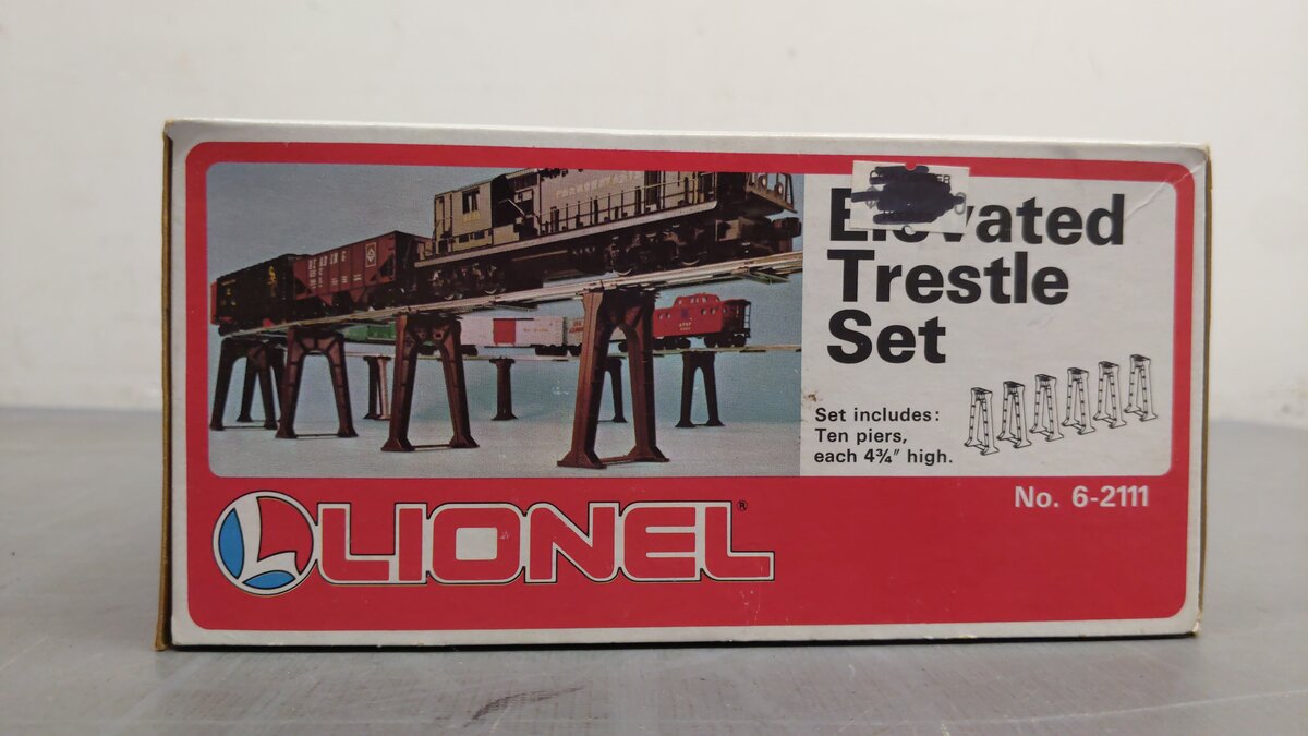Lionel 6-2111 O Gauge Elevated Trestle Set VG/Box