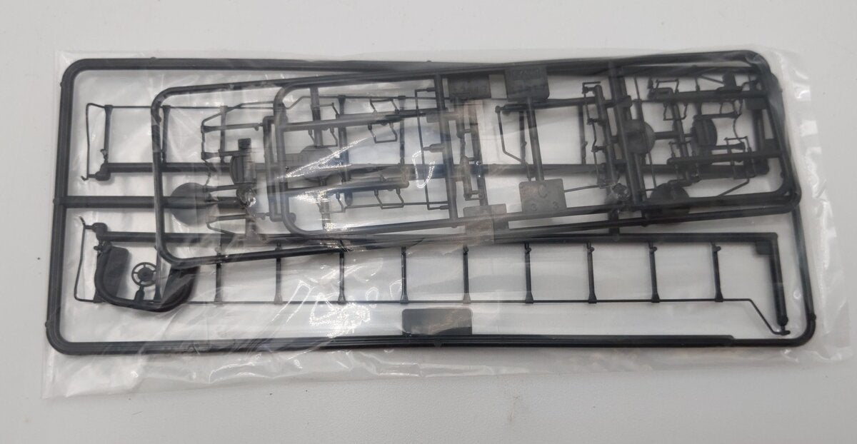 Kato 37-1700 HO Undecorated SD-45 Diesel Loco. LN/Box