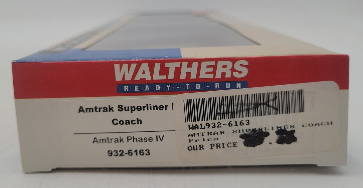 Walthers 932-6163 HO Scale Amtrak Superliner I Phase IV Coach NIB