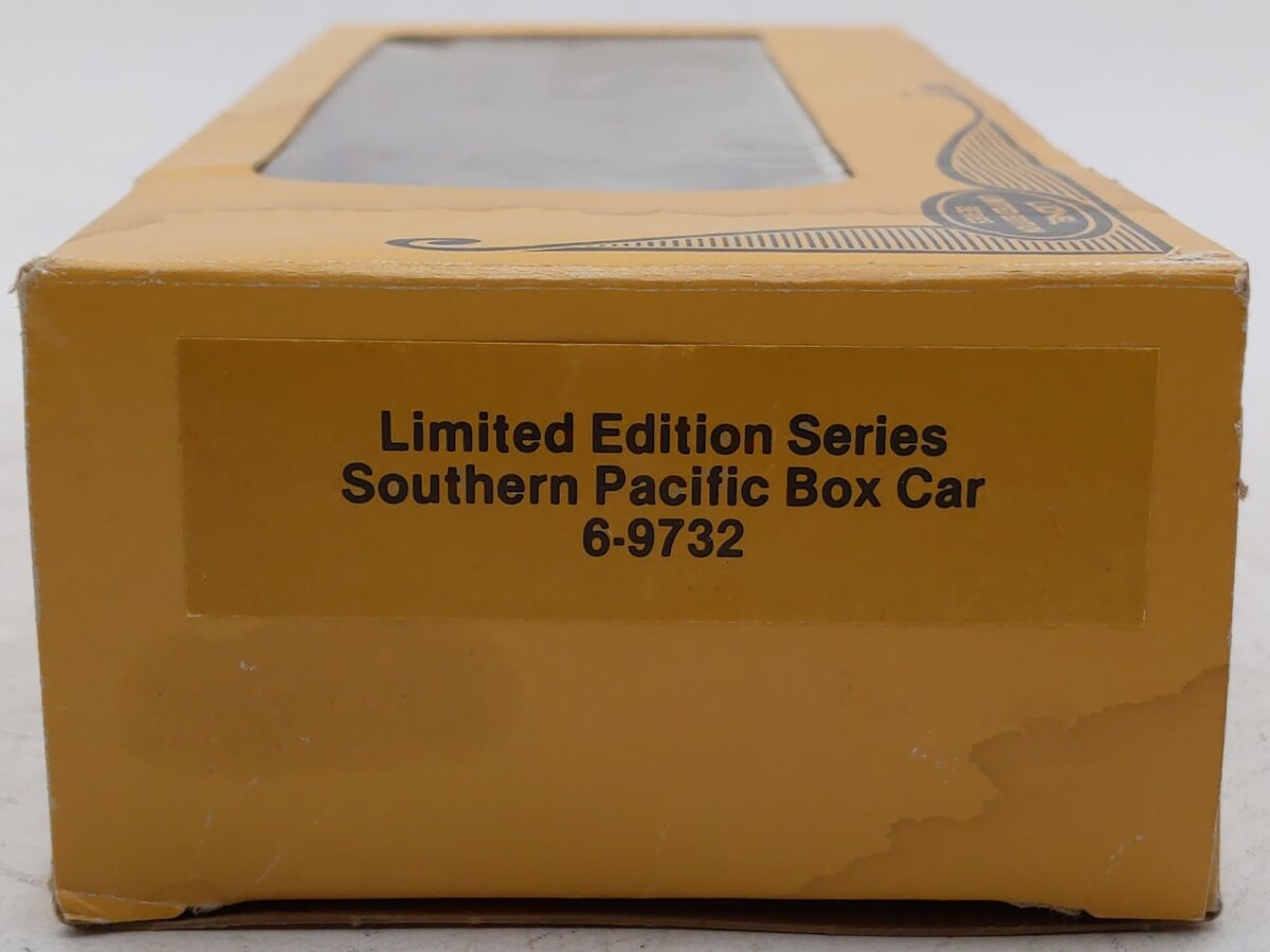 Lionel 6-9732 O Gauge Southern Pacific Boxcar LN/Box