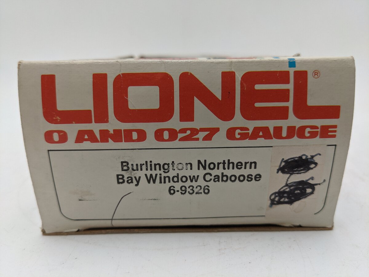 Lionel 6-9326 O Gauge Burlington Northern Bay Window Caboose EX/Box