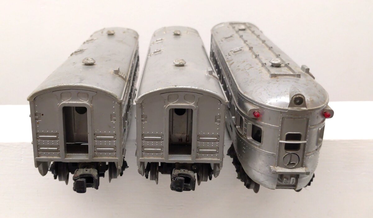 Lionel 2421S Vintage O Lionel Lines 2421, 2422, 2423 Passenger Cars: (Set of 3) VG