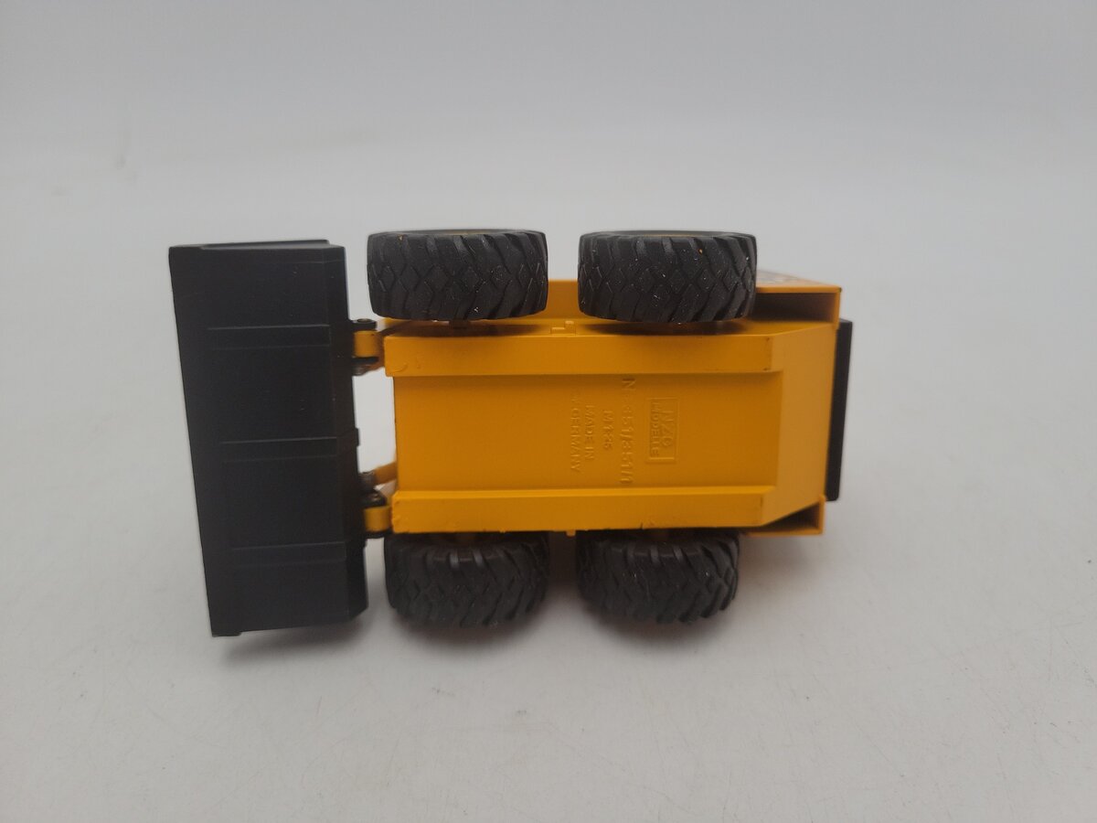 NZG 351/351/1 1:25 Scale Die Cast 2050 Mustang Skid Steer Loader Die Cast EX
