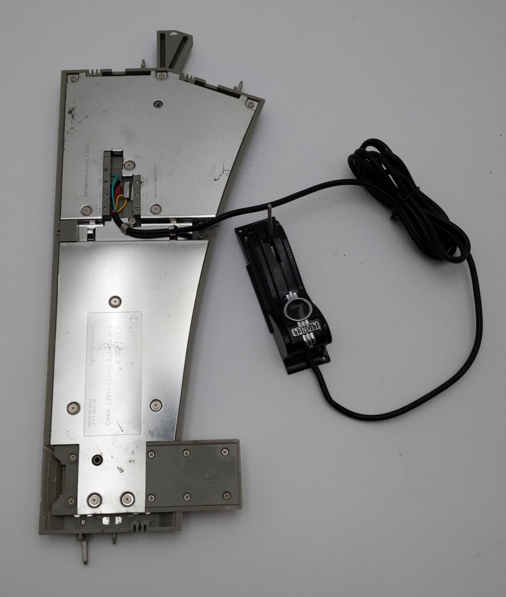 Lionel 6-16828 O60 FasTrack Command Control Left Hand Switch Turnout VG