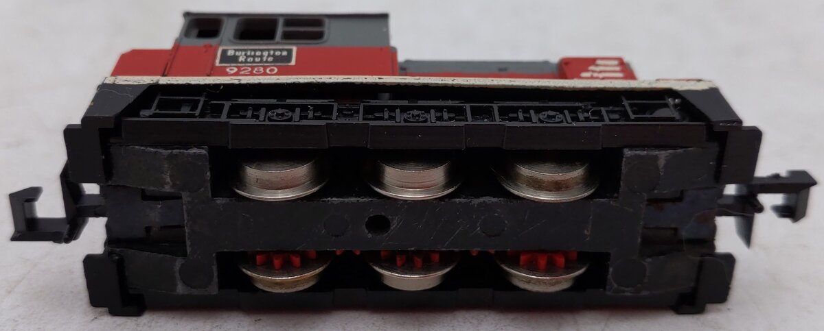 Bachmann 60066 N Burlington Plymouth MDT Switcher Diesel Locomotive #9280