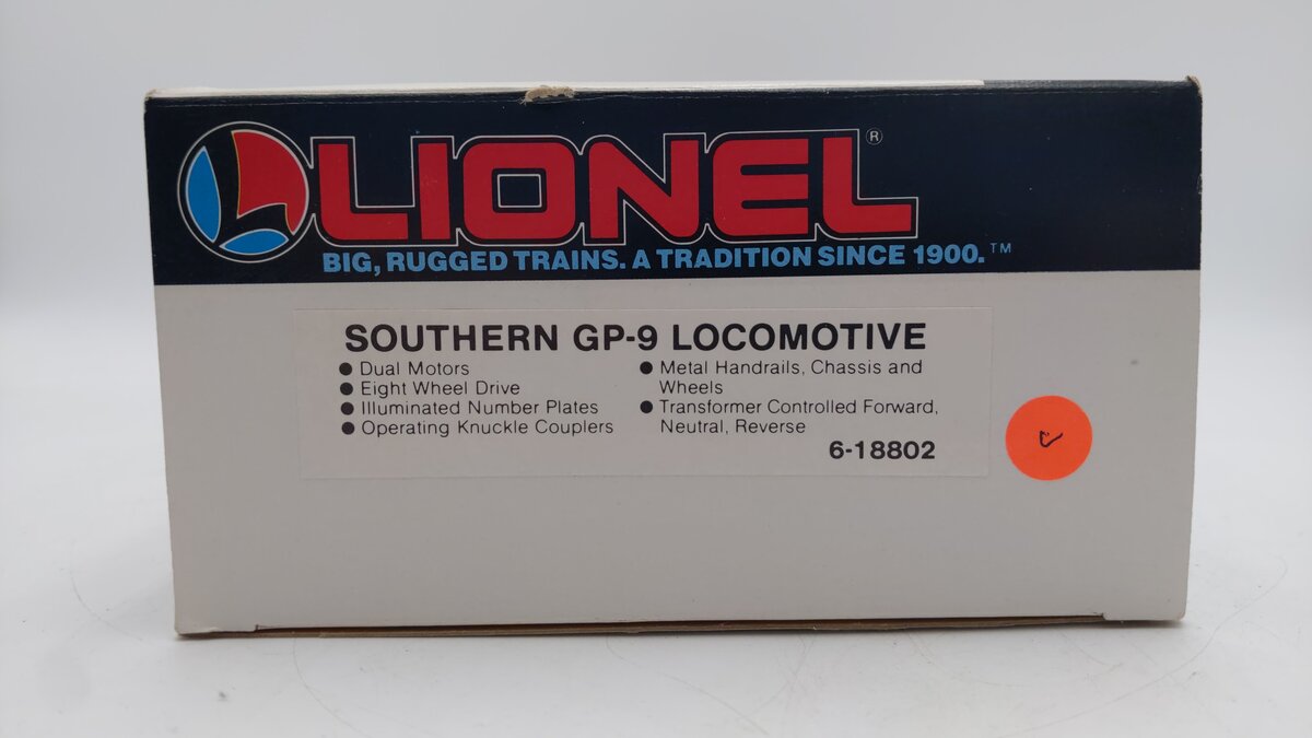 Lionel 6-18802 O Gauge Southern GP-9 Diesel Locomotive #8802 VG/Box