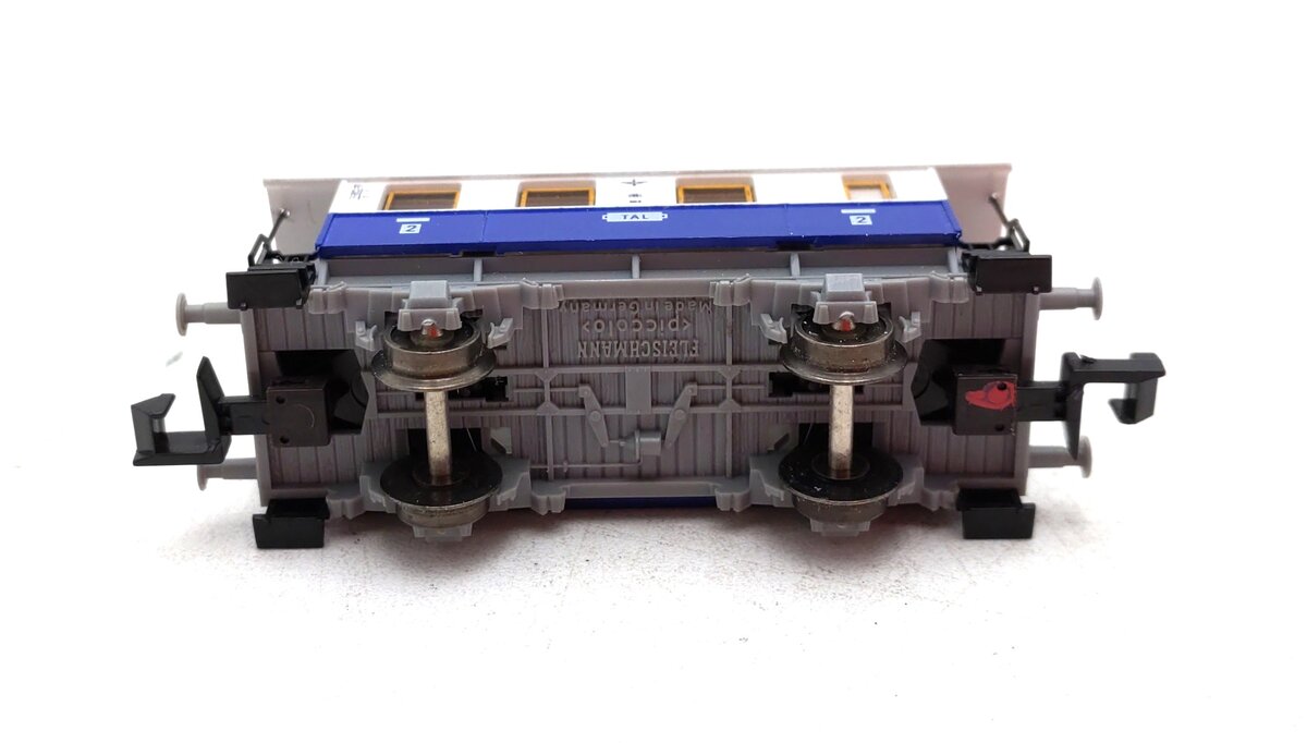Fleischmann 8053 N Scale 2nd Class Edelweiss Local Coach LN