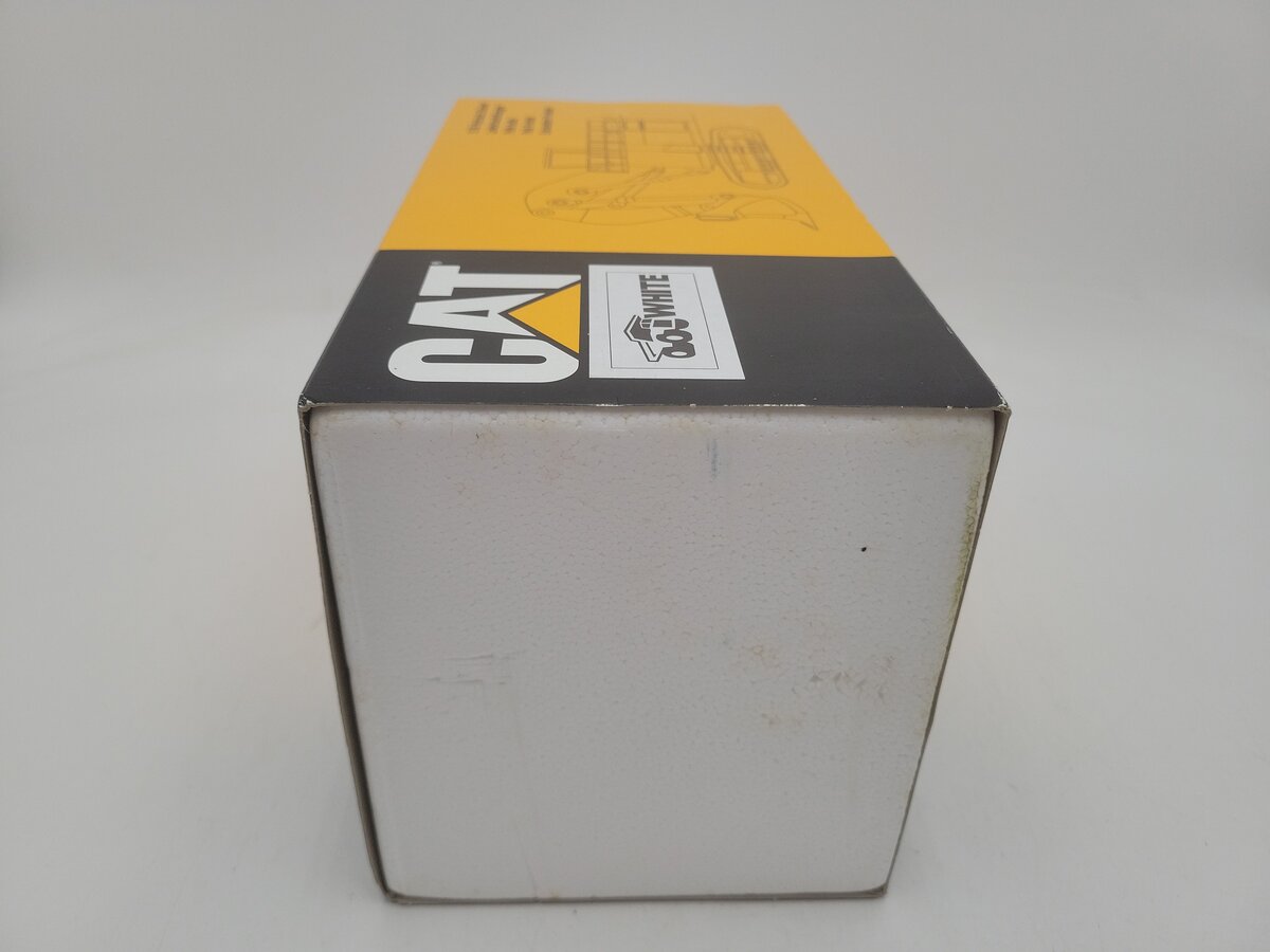 NZG 391 1:50 Diecast White Cat 5130 Hydraulic Shovel W/Movable Arm & Bucket EX/Box