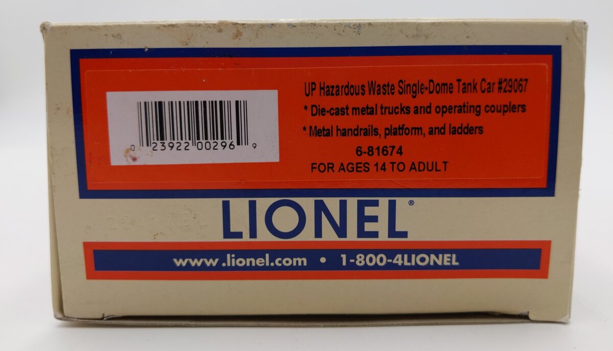 Lionel 6-81674 O Gauge Union Pacific Hazardous Waste Single-Dome Tank Car #28957 EX/Box