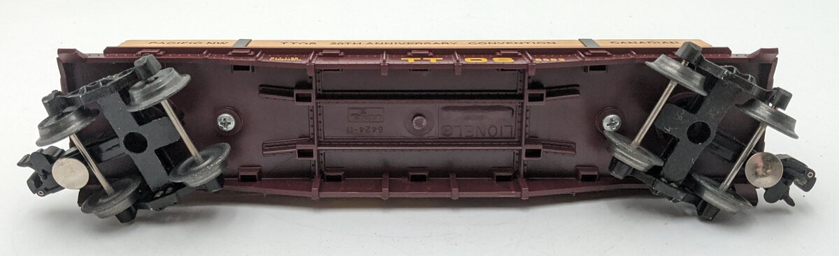 Lionel 6-6582 O Gauge TTOS-1986 Convention Flatcar w/Wood Load LN