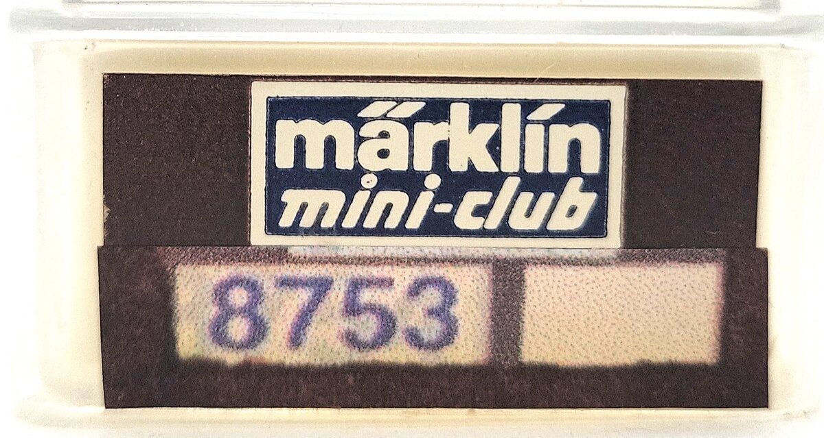 Marklin 8753 Z German Federal Railroad DB Four-Axle Rebuild Passenger Car LN/Box