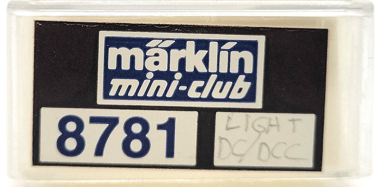 Marklin 8781 Z Scale DB 1st/2nd Class Type ABnrzb 772 Commuter Car LN/Box