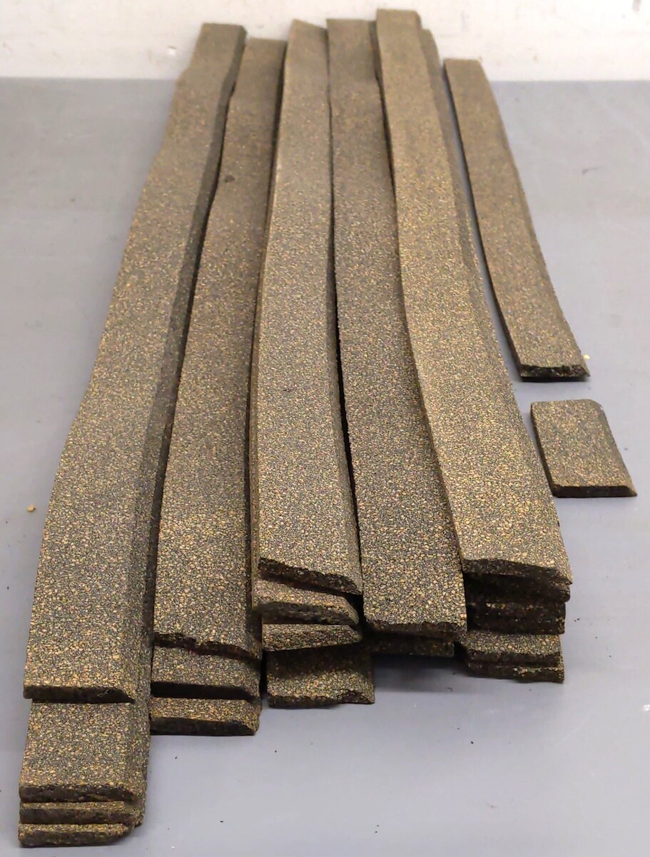 Midwest Products 3013 HO 3/16" x 1-3/4" x 36" Cork Roadbed (Pack of 25)
