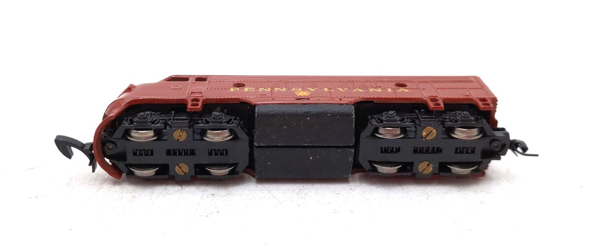 Micro-Trains Z Scale Custom Painted PRR F-7 Locomotive/Box