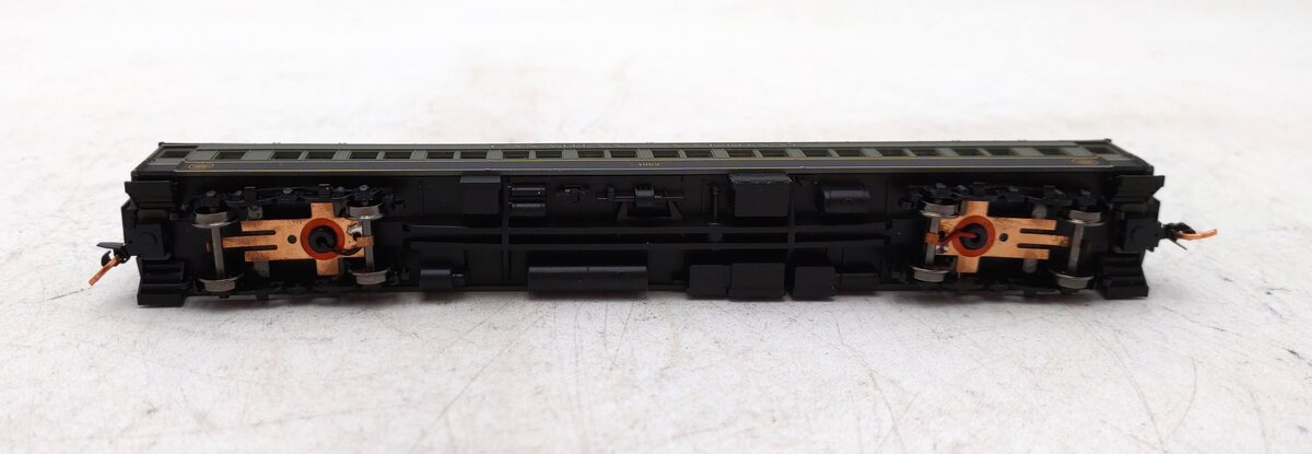 Micro Trains 14500150 N CN 78' Heavyweight Coach Car #4962 w/ Lighting LN/Box