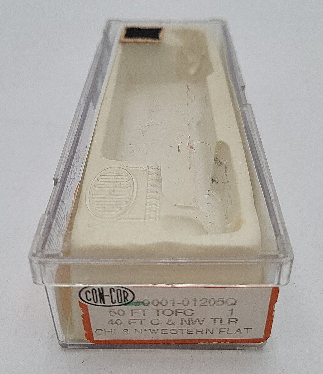Con-Cor 0001-01205Q N Scale Chicago and Northwestern Flatcar w/ Trailer #4270 EX/Box