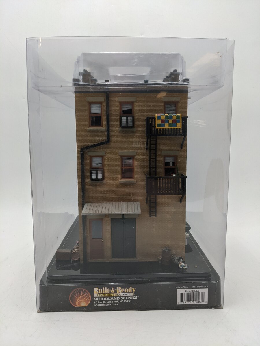Woodland Scenics BR5823 O Scale Built-&-Ready J.M Cobbler Building EX/Box