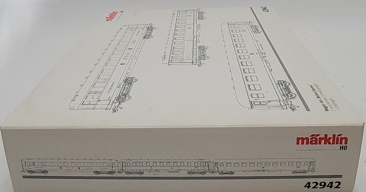 Marklin 42942 HO Scale Riviera Express 3-Car Passenger Set NIB