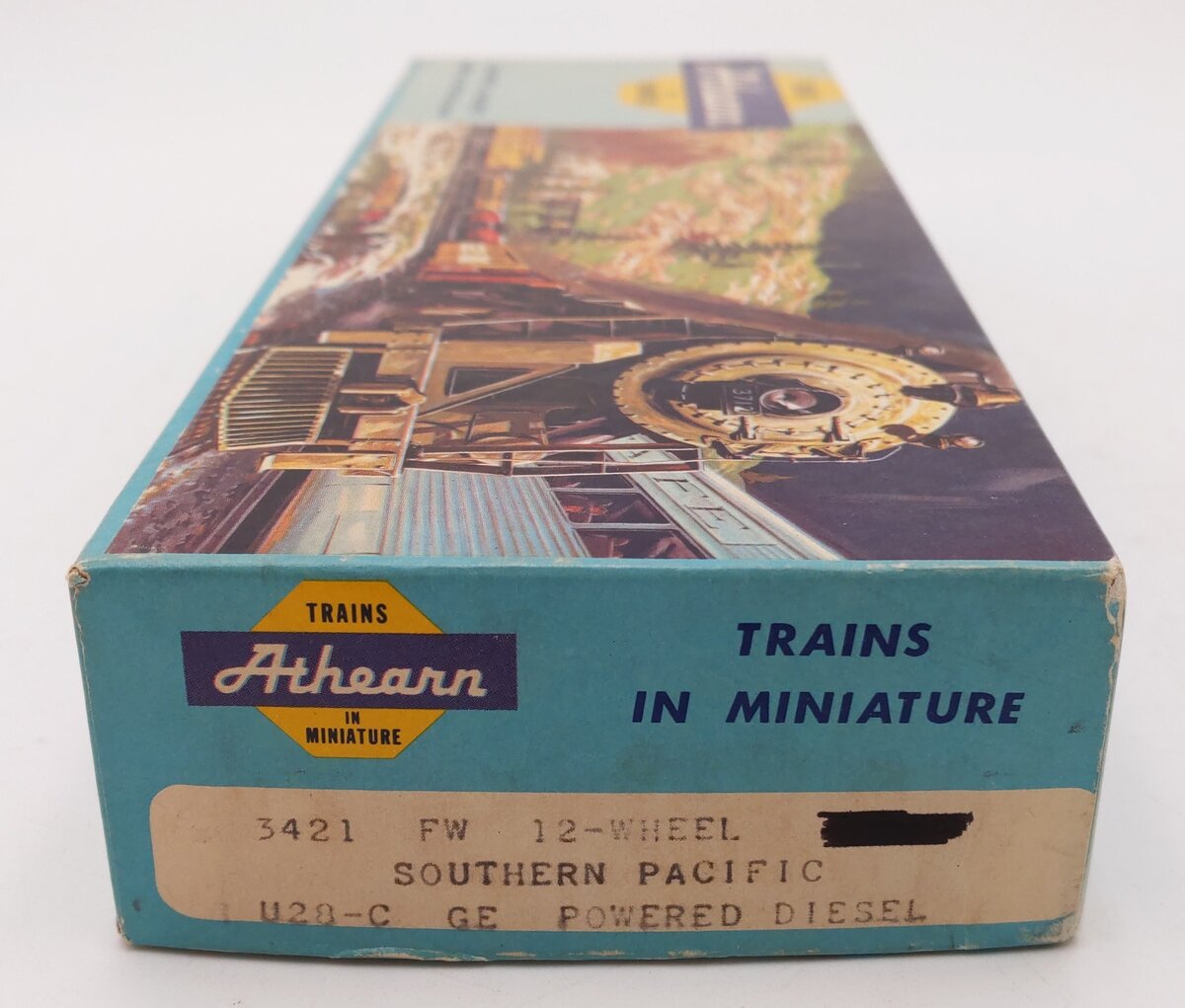Athearn 3421 HO Southern Pacific U28C Non Powered Diesel Locomotive #7151/Box