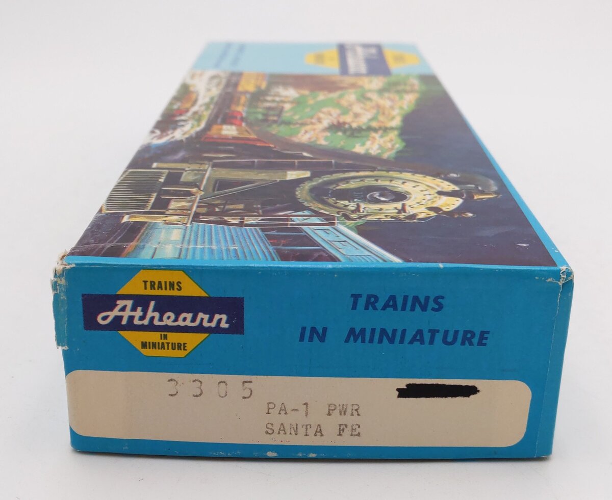 Athearn 3305 HO Scale Santa Fe PA-1 Powered Diesel Locomotive #75 EX/Box