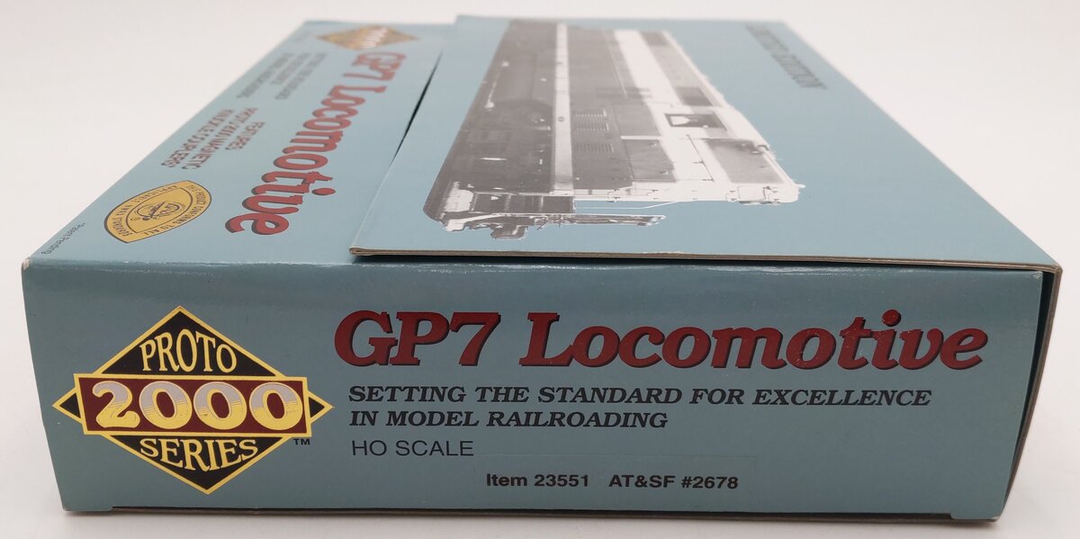 Proto 2000 23551 HO Scale Atchison, Topeka & Santa Fe EMD GP-7 Diesel #2678 LN/Box