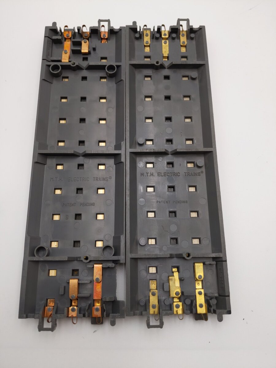 MTH 40-1001 RealTrax 10" Straight Track Sections (8) VG