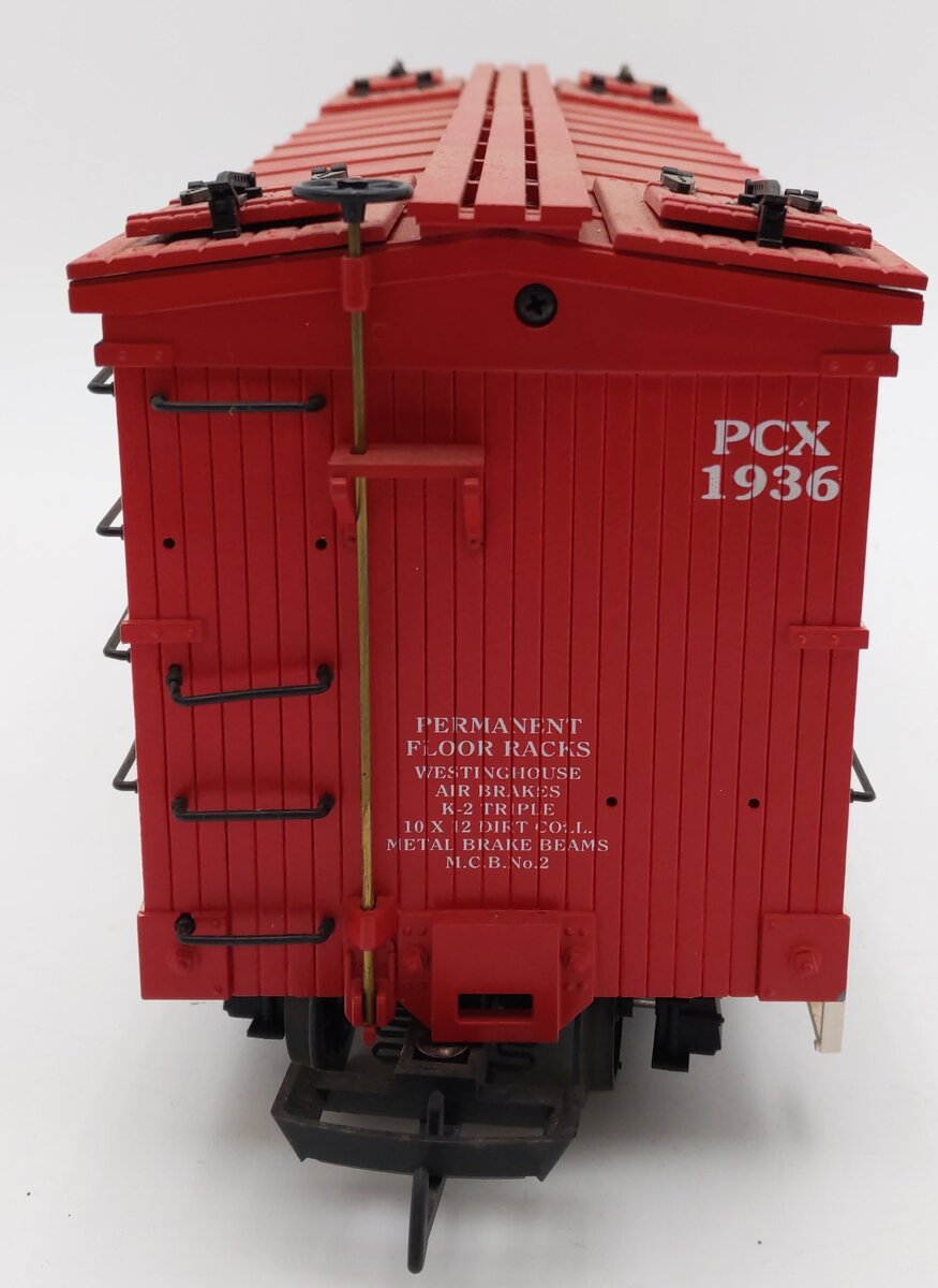 USA Trains 16129 G Pepsi-Cola "The Drink With Millions of Friends" Reefer #1936 VG